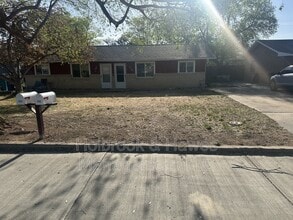 Building Photo - 540 Irish Dr