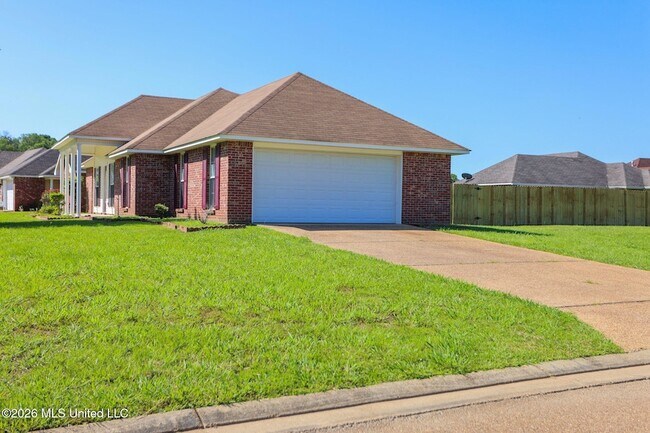 Foto del edificio - 1123 Bullrun Dr