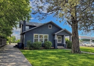 Building Photo - 5637 Birchman Ave