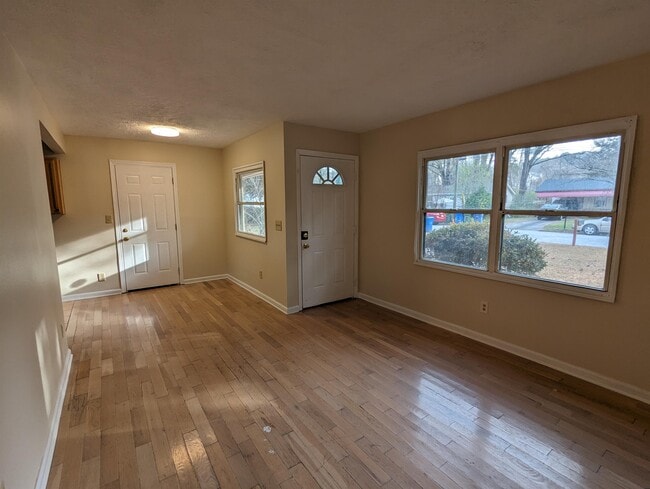 Building Photo - 2853 Argyle Dr NW