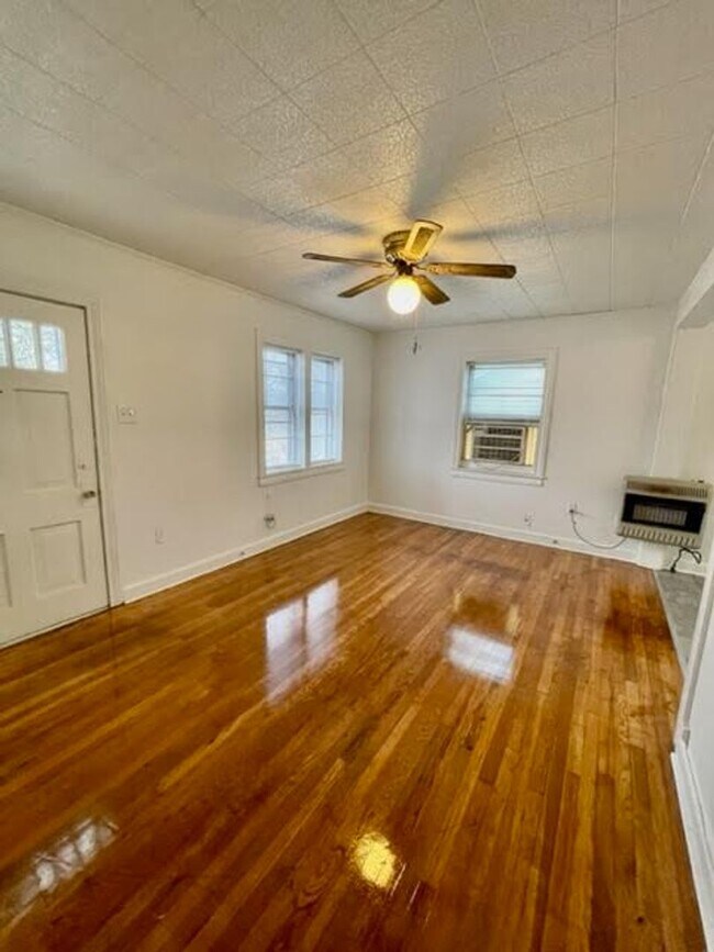 Foto del edificio - 1633 N 18th St