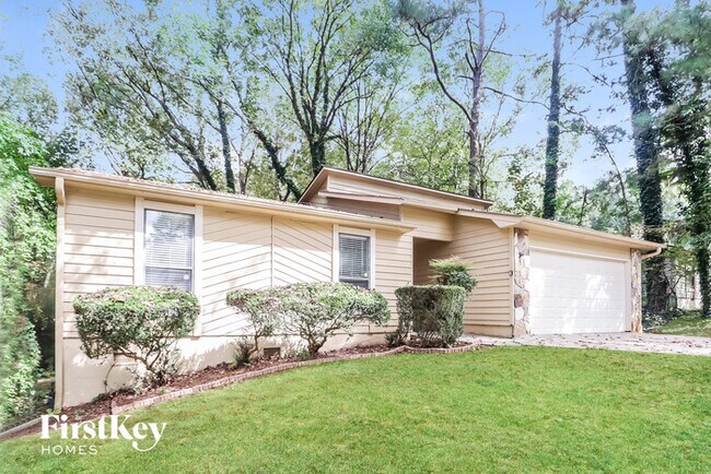 Foto del edificio - 3226 Deshong Dr SW