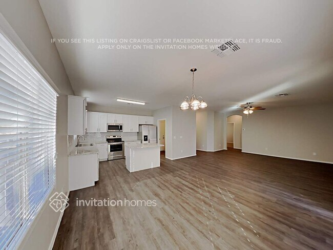Building Photo - 12193 W Soledad St