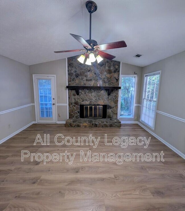 Foto del edificio - 2736 Olde Gate Ct SW