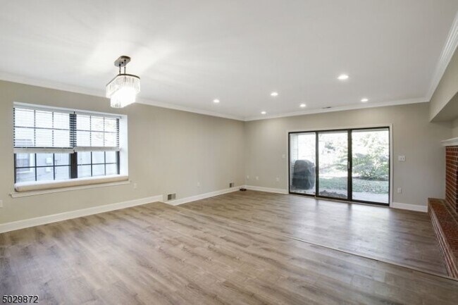 Foto del edificio - 116 Woodward Ln