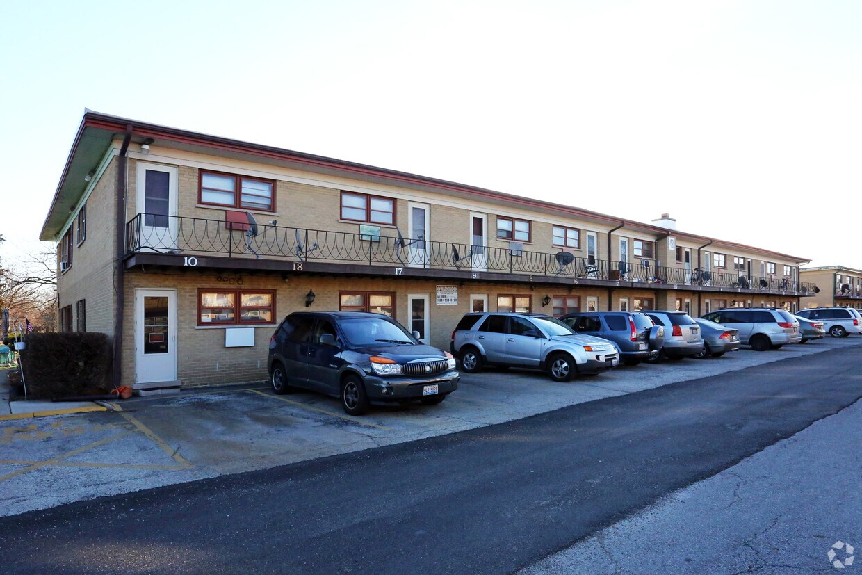 Foto principal - 42 King Arthur Dr