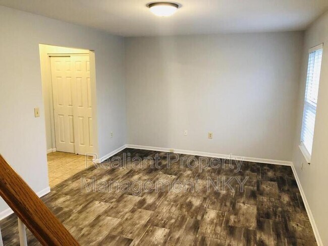 Foto del edificio - 6338 Remington Cove