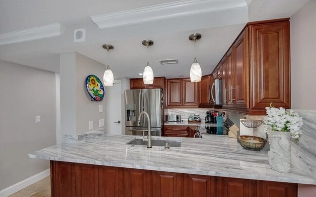 Foto del edificio - 2885 Palm Beach Blvd