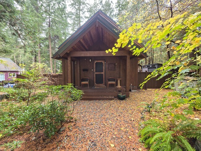 Foto del edificio - 713 Claire Ln