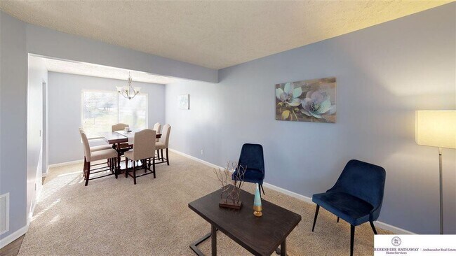 Foto del edificio - 14767 Ames Ave