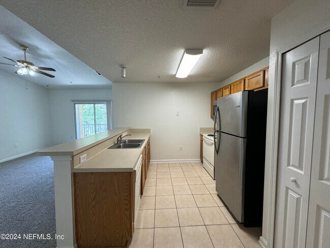 Building Photo - 6087 Maggies Cir