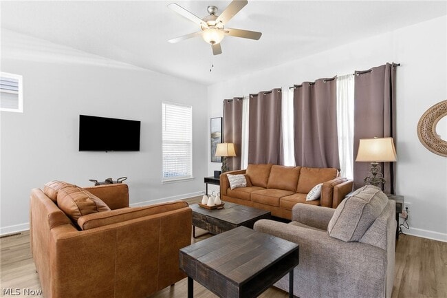 Building Photo - 2256 E 100th St