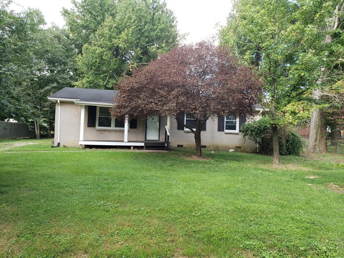 Primary Photo - 101 Greer Dr