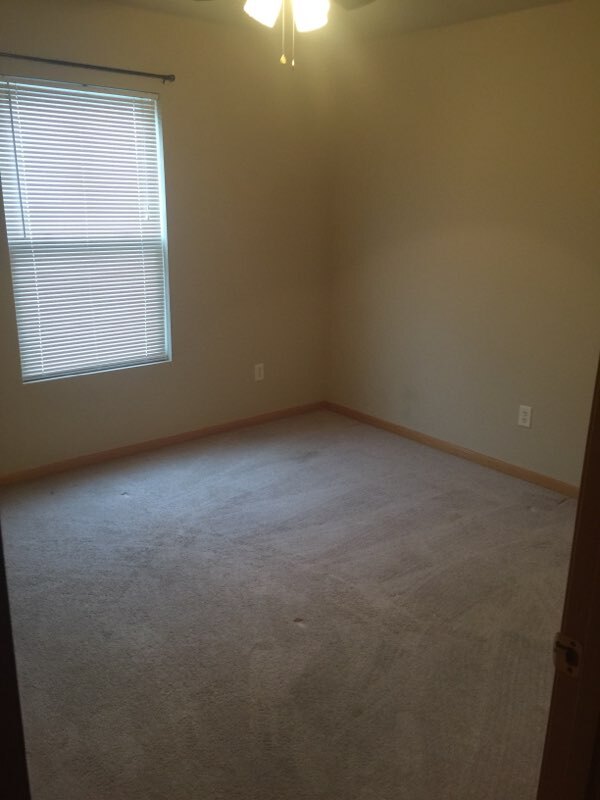 Second Bedroom - 718 maple st
