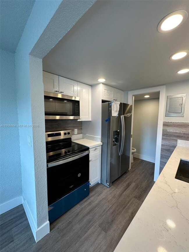 Building Photo - 6601 Winfield Blvd