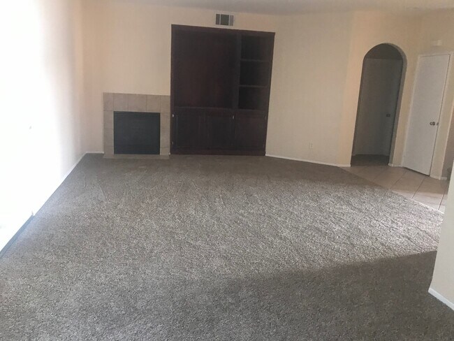 Foto del edificio - Move -in- Ready