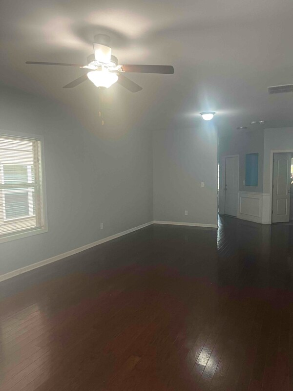 Building Photo - 6543 Splitpine Ct