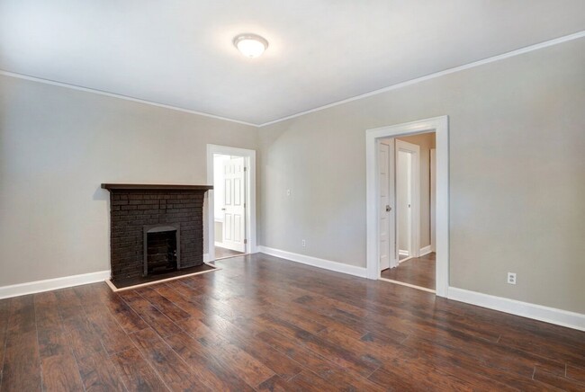 Building Photo - 2108 E 42nd St