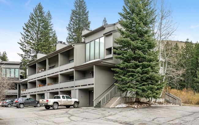 Building Photo - 5197 Black Gore Dr