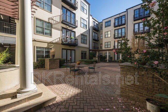 Building Photo - 5300 Peachtree Rd