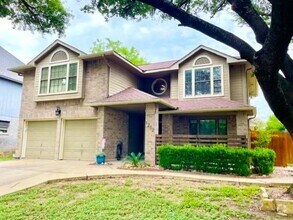 Building Photo - 1212 Weatherford Dr
