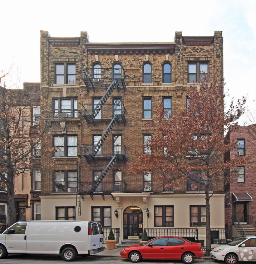 Building Photo - 252-300 12th Street