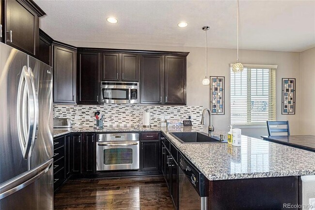 Foto del edificio - 13716 Worthington Pl
