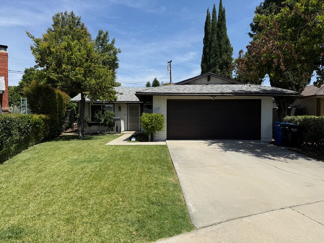 Building Photo - 16545 E Bellbrook St