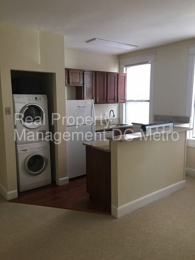 Foto del edificio - 815 Maryland Ave NE