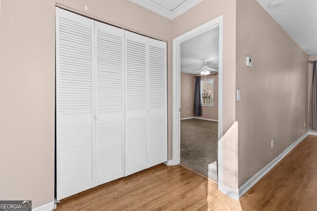 Foto del edificio - 236 Mateo Walk