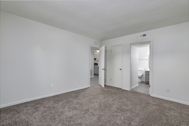 Cypress - Bedroom - Magnolia Row