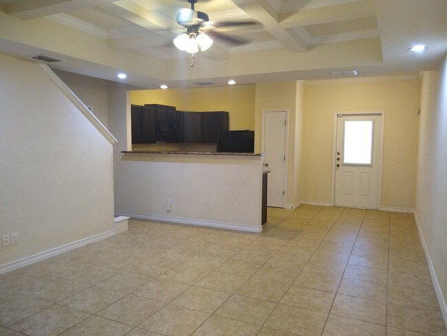 Foto del edificio - 7823 Kingsbury Way
