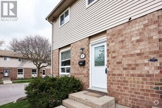 Building Photo - 311-311 Vesta Rd