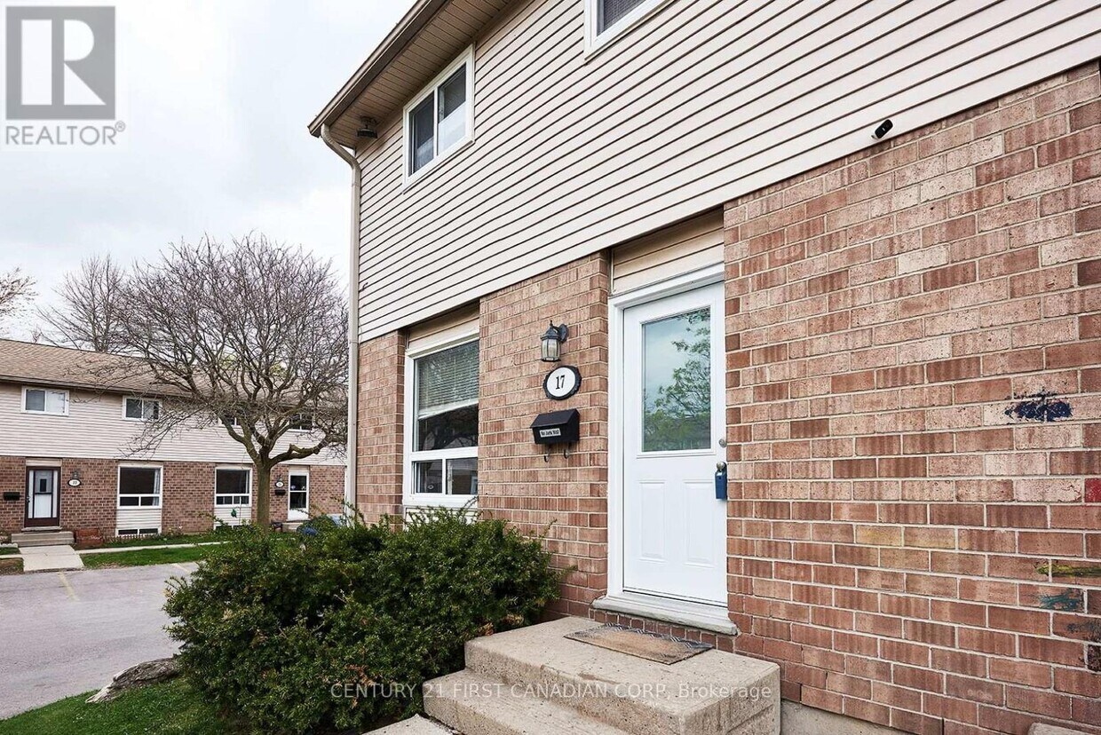 Photo principale - 311-311 Vesta Rd