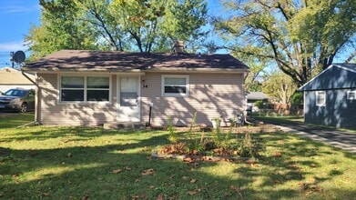 Building Photo - 34 Hickory Dr