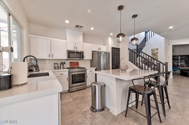 Foto del edificio - 1041 Chestnut Chase St