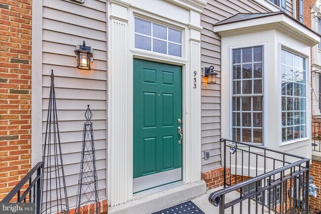 Foto del edificio - 953 Harrison Cir