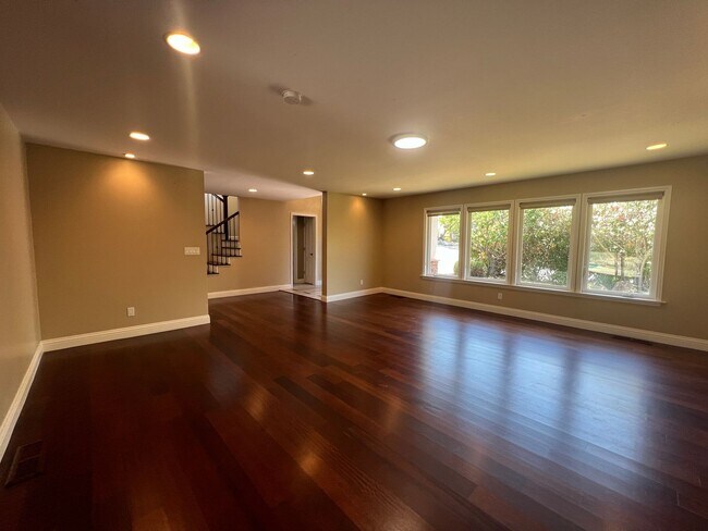 Building Photo - LOS ALTOS- Spacious Executive Home with Pa...