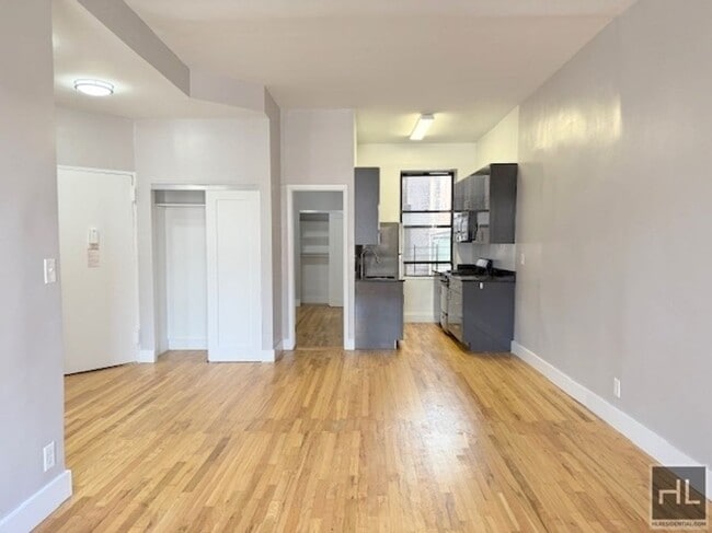 Building Photo - 2 bedrooms 1 bathroom - 252 WEST 76 STREET