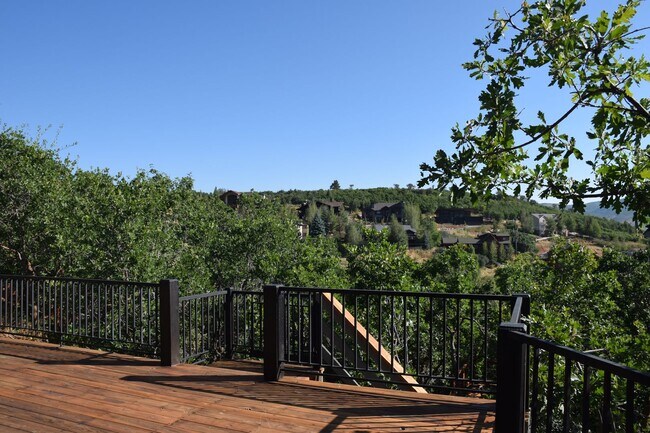 Foto del edificio - Large Private Luxury  Home  in  Pinebrook ...