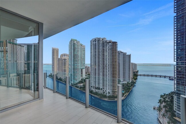 Foto del edificio - 300 Biscayne Blvd Way