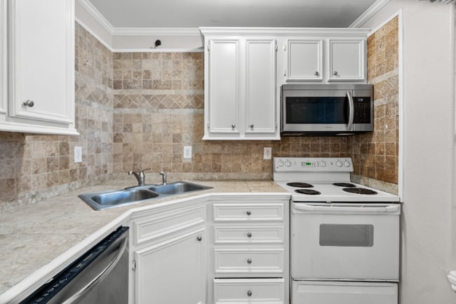 Building Photo - 7900 FM 2354