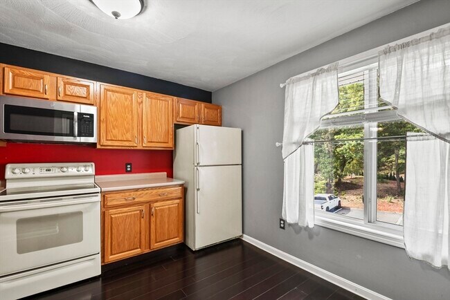 Foto del edificio - 330 Sunderland Rd
