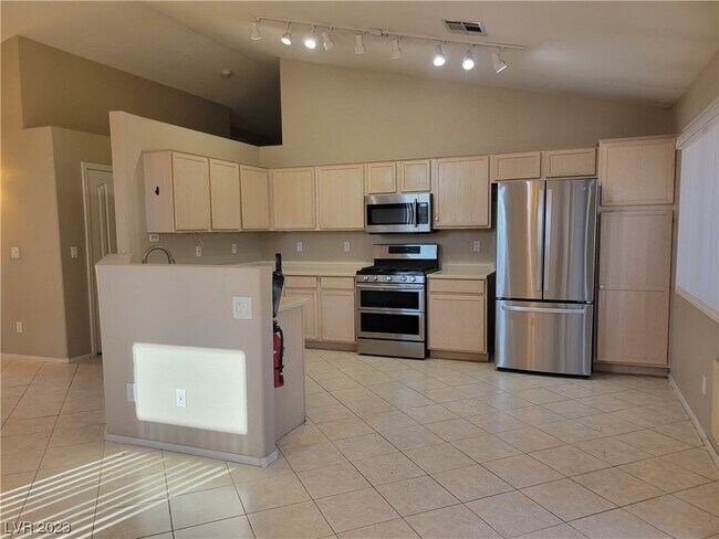 Building Photo - 1152 Founders Ct