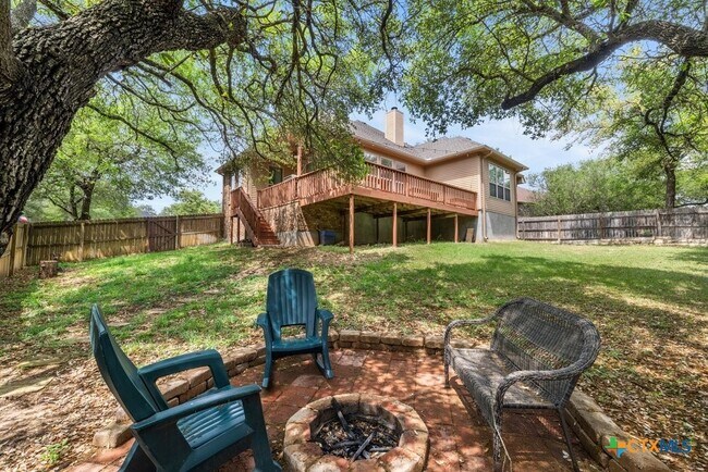 Foto del edificio - 2402 Twin Ridge Ct