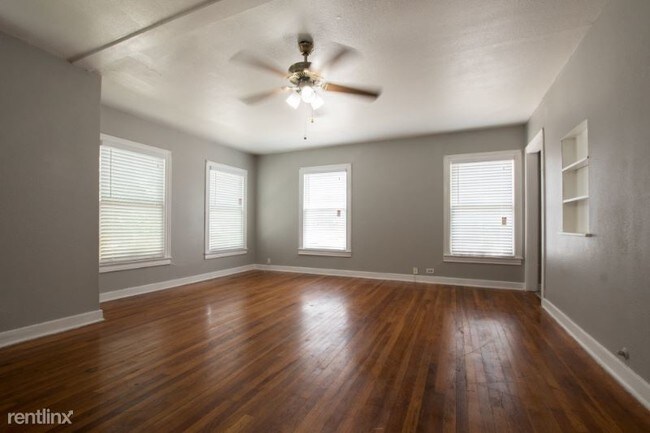 Building Photo - 2 br, 1 bath Apartment - 724 E Grayson St