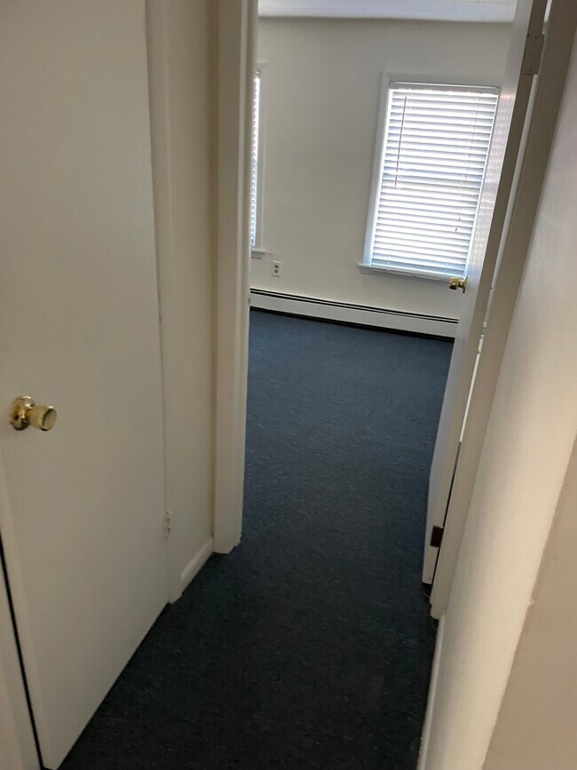 Building Photo - 2208 NY-22