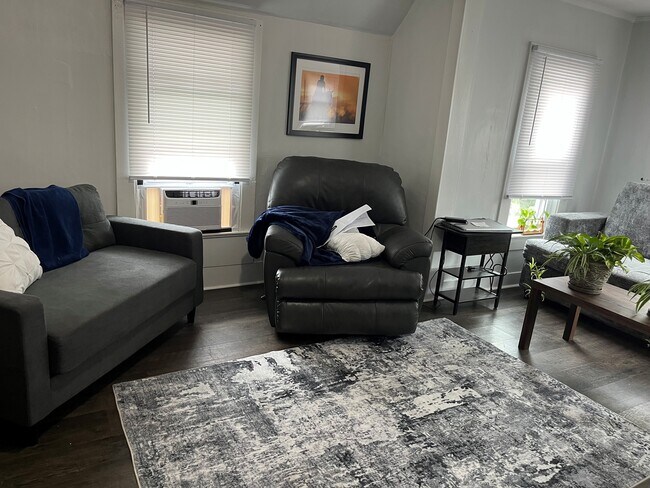 Foto del edificio - 127 Jefferson St