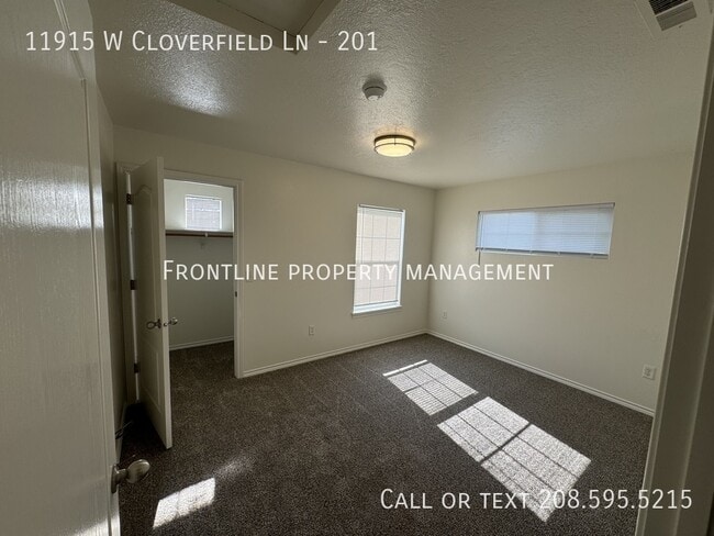 Building Photo - 11915 W Cloverfield Ln