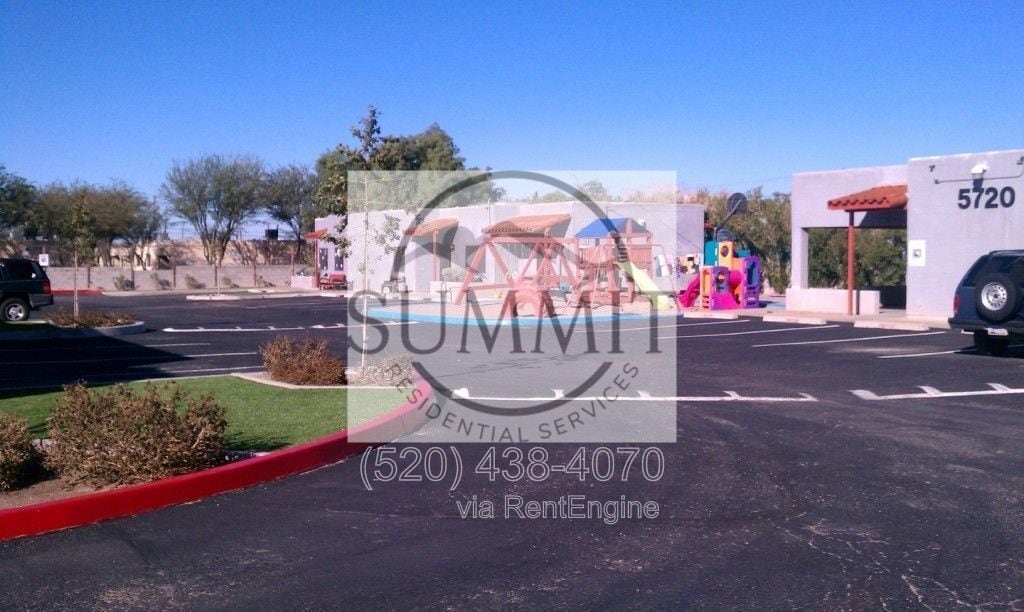 Foto principal - 5720 S Morris Blvd